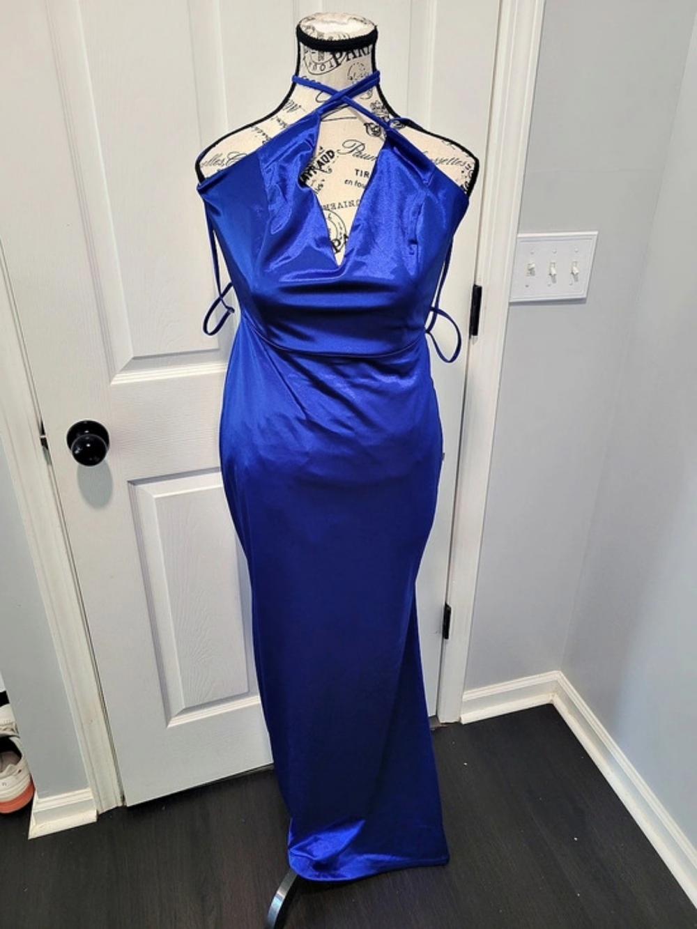 Lulus Blue Satin-Look Maxi Dress Size Medium NWT